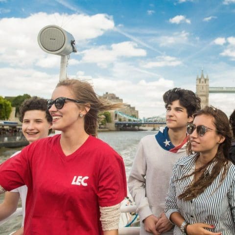 jeunes visite angleterre londres blouson ambiance